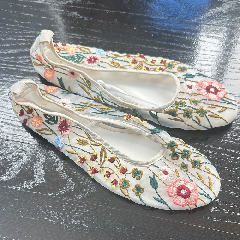Zara Floral Embroidered Flats - Multicolor